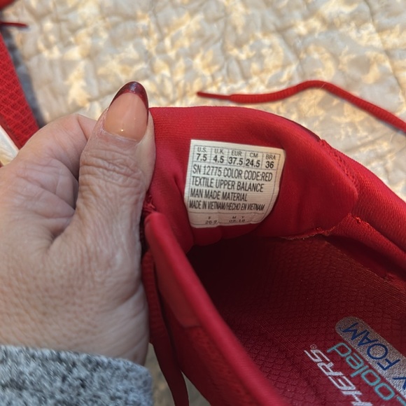 Memory Foam Sneakers by Skechers size 7.5 - Picture 3 of 3